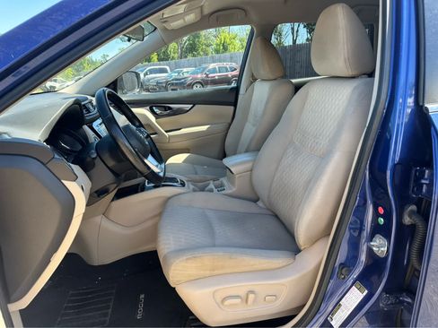 Used 2020 Nissan Rogue SV AWD/4WD image 10