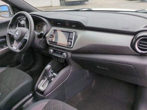 Used 2020 Nissan Kicks SV image 23