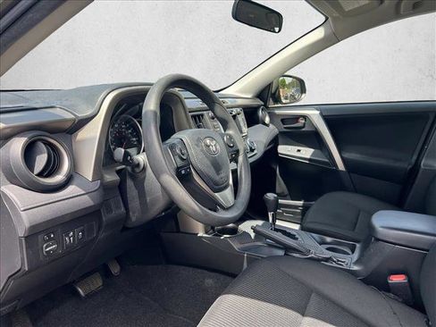 Used 2015 Toyota RAV4 LE FWD image 9