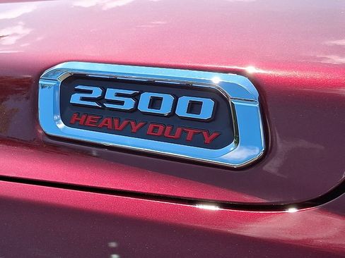 Used 2024 RAM 2500 Limited image 32