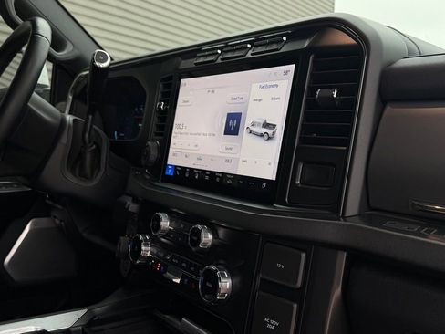 Used 2024 Ford F250 Platinum AWD/4WD image 18