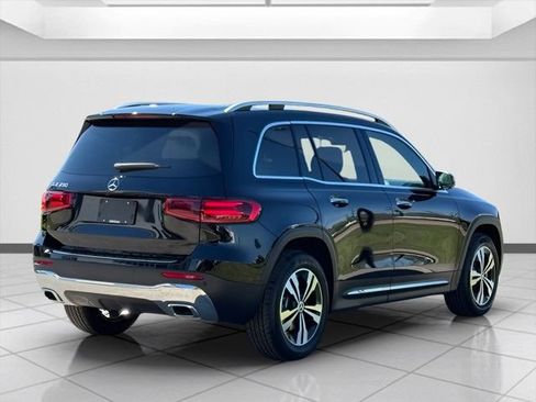 Certified 2025 Mercedes-Benz GLB 250 image 3