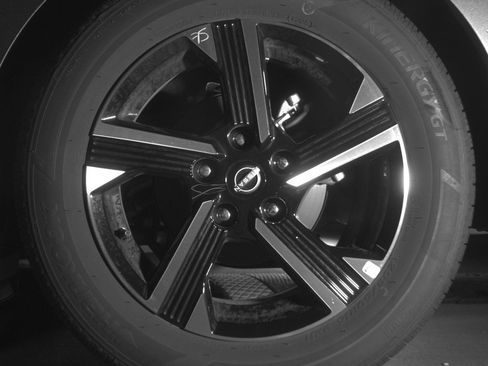 Used 2025 Nissan Sentra SV image 14