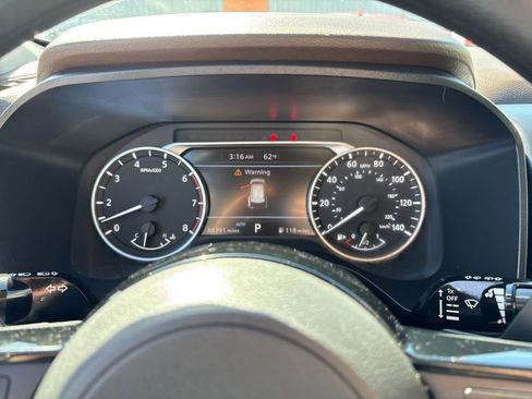 Used 2021 Nissan Rogue SV image 16