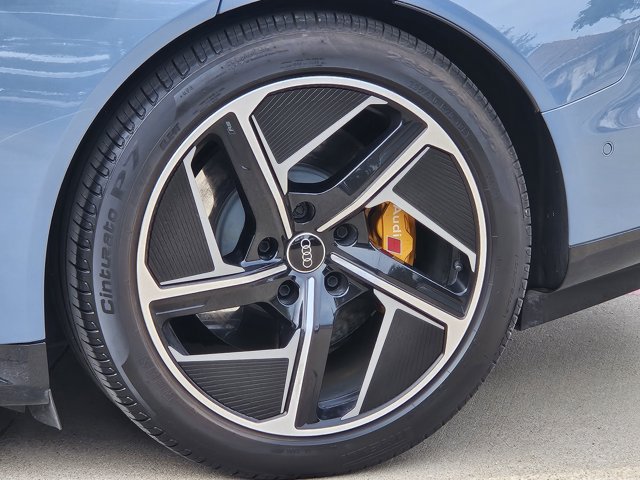 Used 2024 Audi RS e-tron GT w/ Carbon Performance Package AWD/4WD image 9