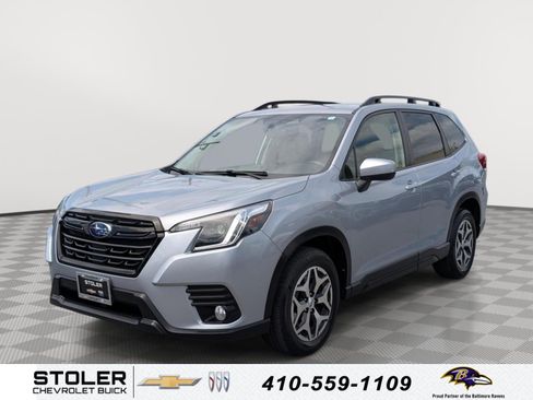 Used 2022 Subaru Forester Premium AWD/4WD image 1
