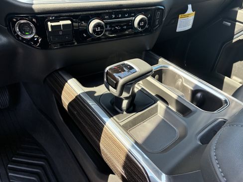 New 2026 Chevrolet Silverado 1500 LT Trail Boss w/ LT Trail Boss Premium Package AWD/4WD image 36