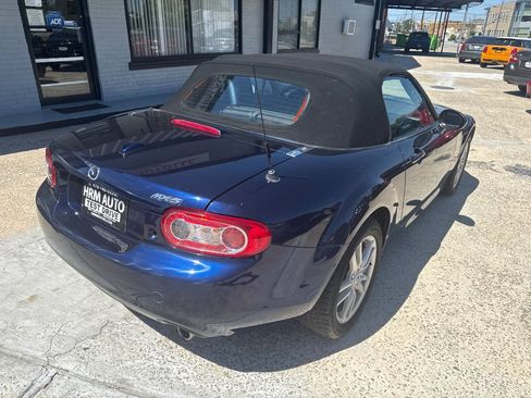 Used 2012 MAZDA MX-5 Miata Sport RWD image 4