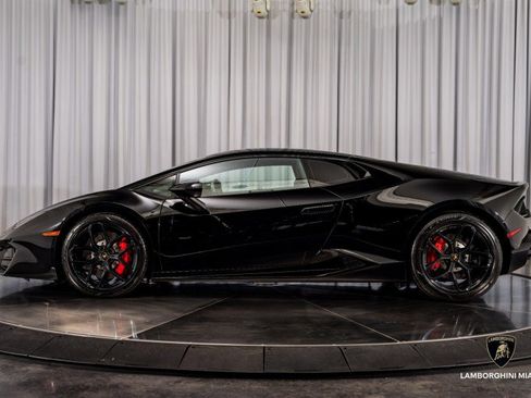 Used 2018 Lamborghini Huracan LP 580-2 image 9