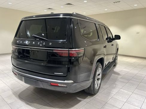 Used 2022 Jeep Wagoneer Series II w/ Convenience Group I AWD/4WD image 5