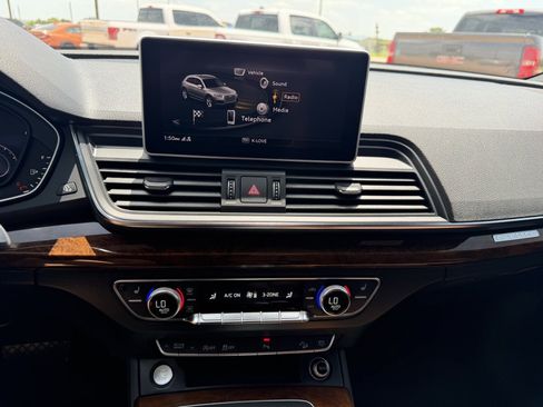 Used 2018 Audi Q5 2.0T Premium Plus AWD/4WD image 22