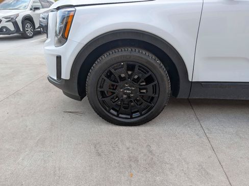 Used 2022 Kia Telluride SX w/ SX Prestige Package AWD/4WD image 22