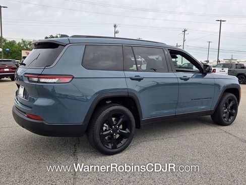 New 2026 Jeep Grand Cherokee L Limited RWD image 13