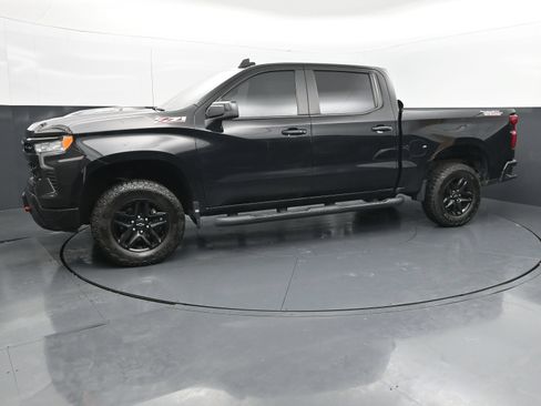 Used 2023 Chevrolet Silverado 1500 LT Trail Boss AWD/4WD image 2