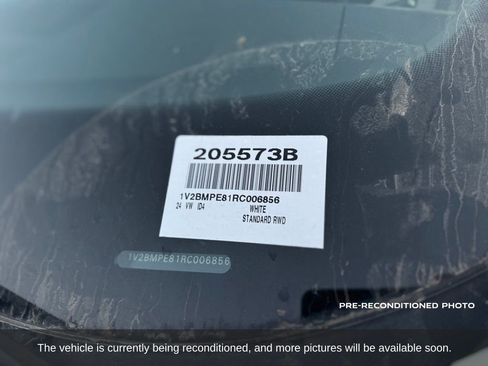 Used 2024 Volkswagen ID.4 2WD image 19