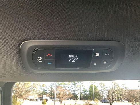 New 2026 Chrysler Pacifica Select FWD image 14