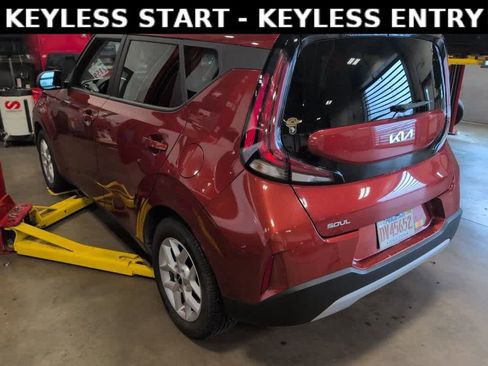 Used 2023 Kia Soul S image 5