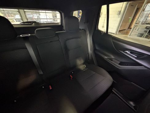 Used 2025 Chevrolet Equinox LT image 41