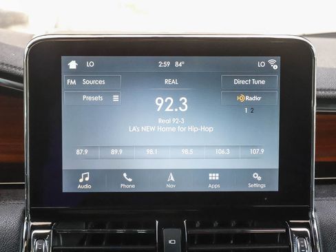 Used 2019 Lincoln Navigator L Reserve AWD/4WD image 14