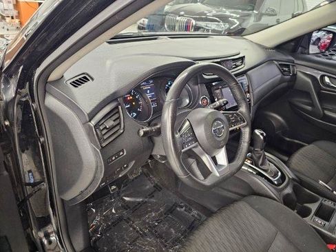 Used 2018 Nissan Rogue SV AWD/4WD image 8