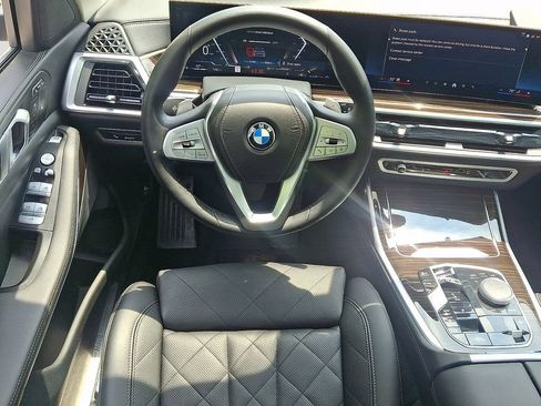 Used 2024 BMW X7 xDrive40i AWD/4WD image 13