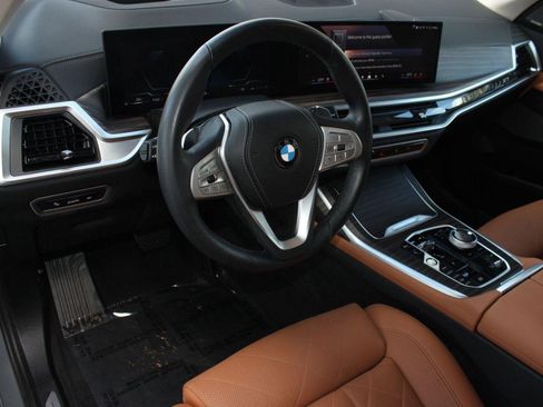 Certified 2024 BMW X7 xDrive40i image 4
