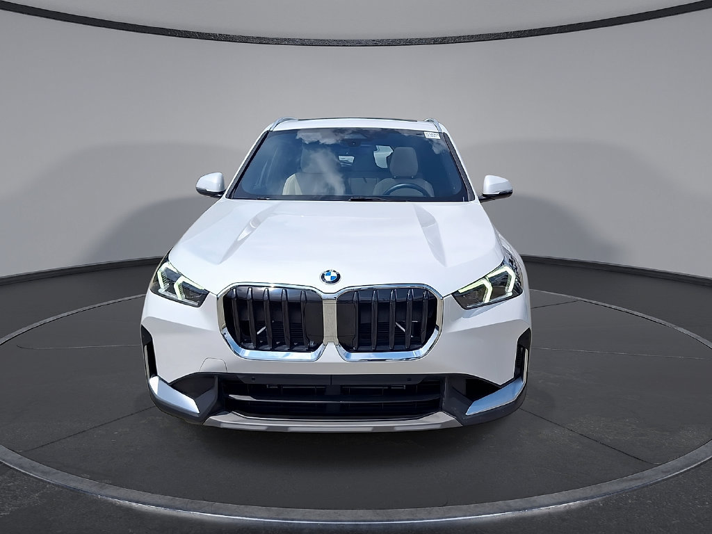 Used 2023 BMW X1 xDrive28i w/ Convenience Package AWD/4WD image 4