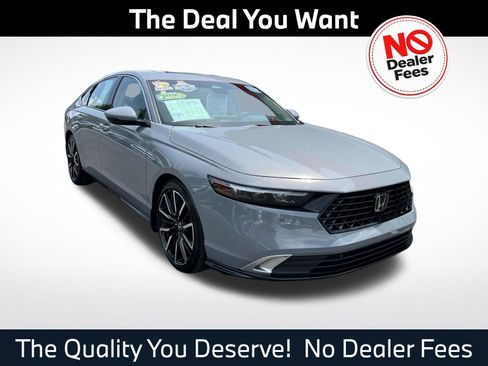 Used 2024 Honda Accord Touring image 1