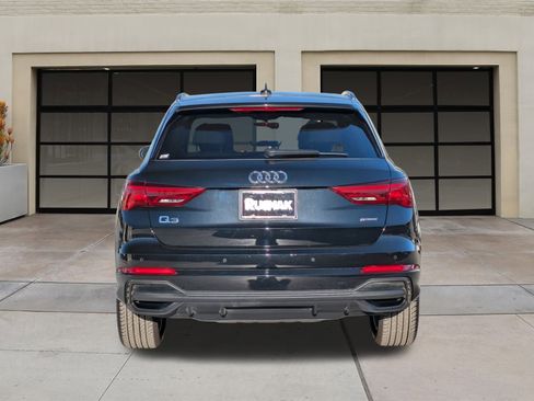 Used 2024 Audi Q3 2.0T Premium w/ Convenience Package image 5