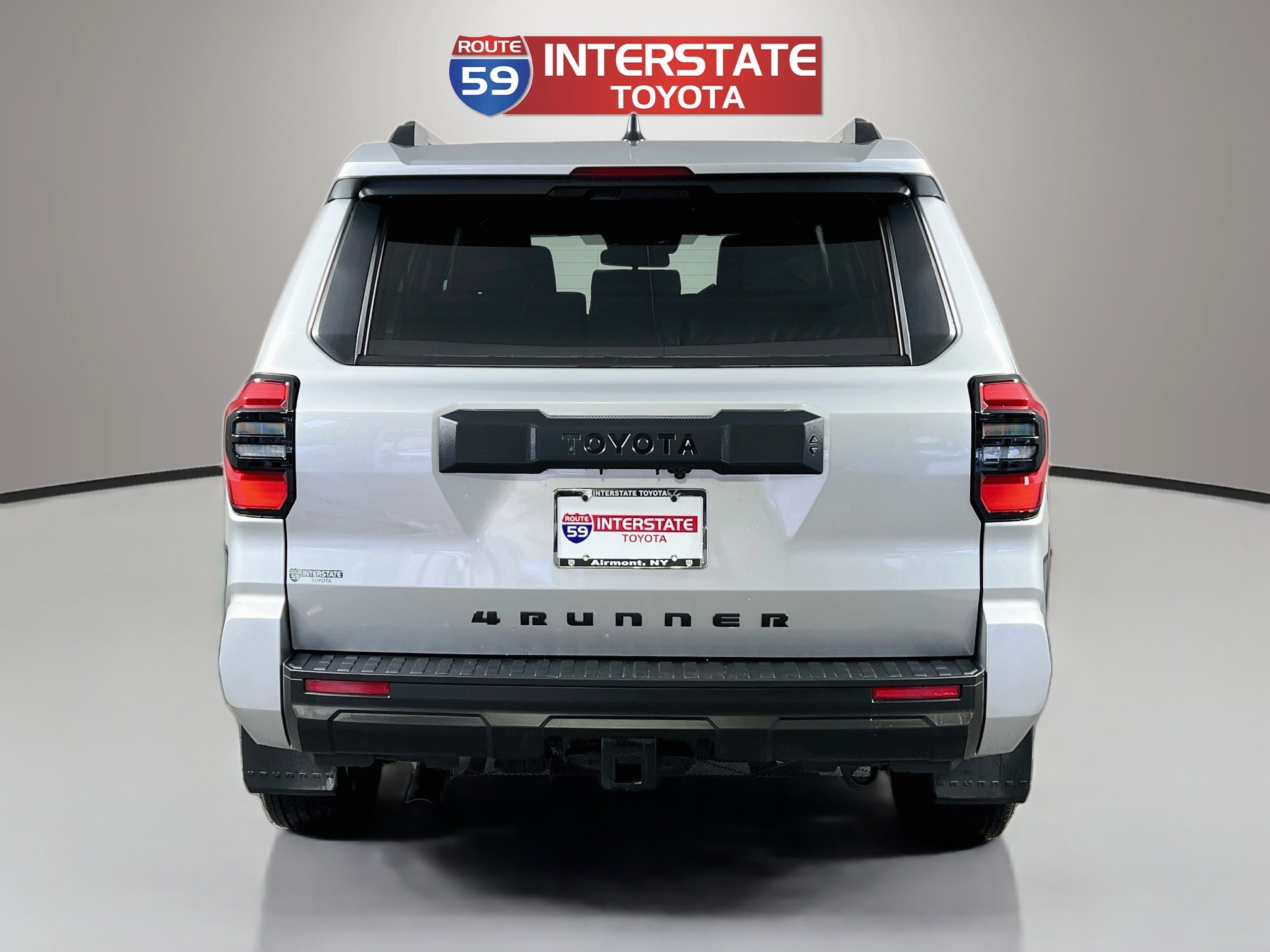 Used 2026 Toyota 4Runner SR5 AWD/4WD image 6