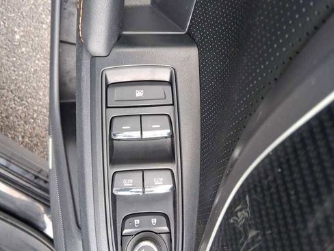 Used 2019 Subaru Crosstrek 2.0i Limited w/ Moonroof Package w/Navigation image 14