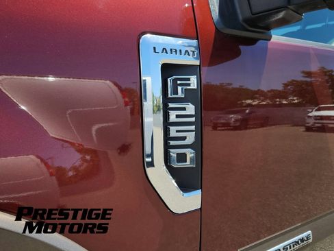 Used 2017 Ford F250 Lariat w/ Lariat Ultimate Package AWD/4WD image 13