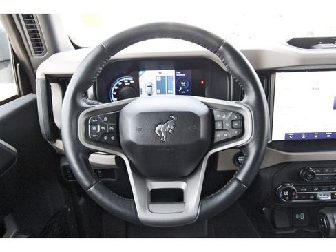 Used 2023 Ford Bronco Wildtrak AWD/4WD image 14