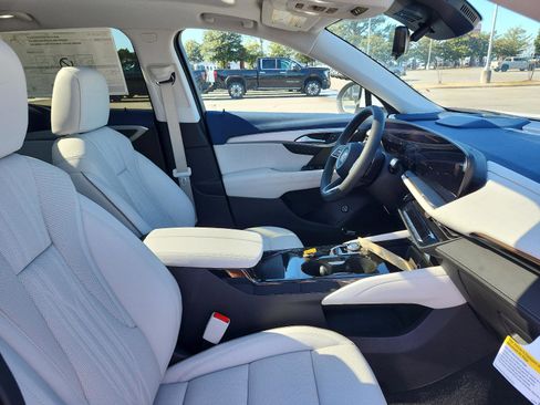 New 2026 Buick Envision Avenir image 7