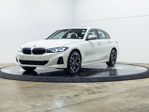 Certified 2025 BMW 330i xDrive Sedan w/ Premium Package image 6