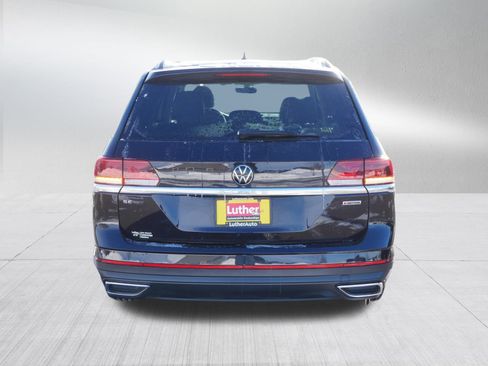 Used 2022 Volkswagen Atlas SE image 6