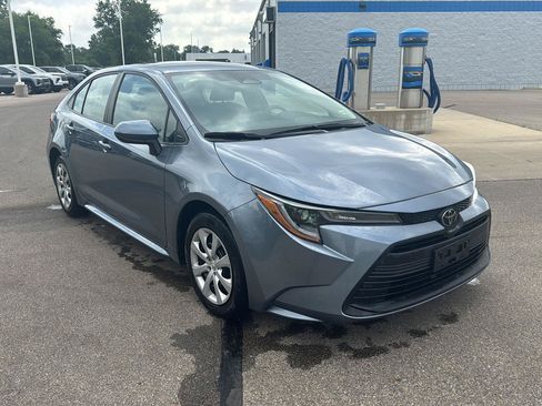 Used 2024 Toyota Corolla LE FWD image 7