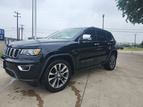 Used 2018 Jeep Grand Cherokee Limited RWD image 6