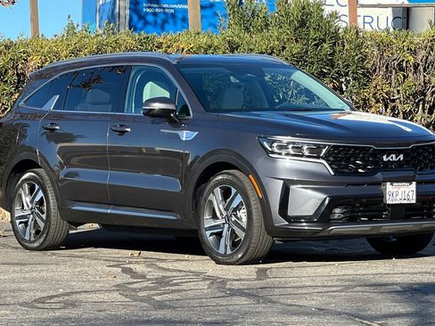 Used 2023 Kia Sorento SX Prestige image 10