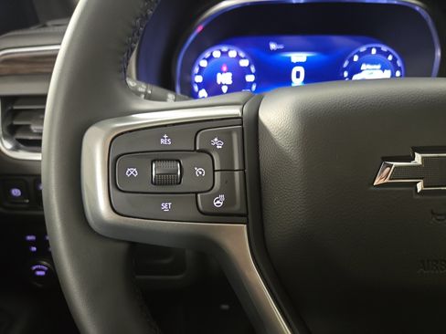 Certified 2024 Chevrolet Tahoe Z71 w/ Luxury Package AWD/4WD image 16