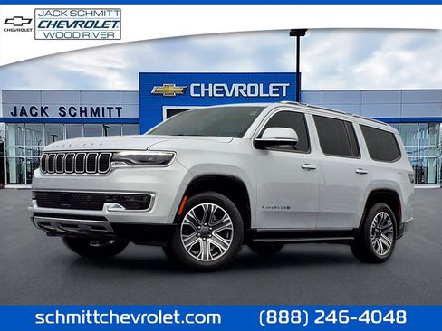Used 2022 Jeep Wagoneer Series III w/ Convenience Group I AWD/4WD image 1