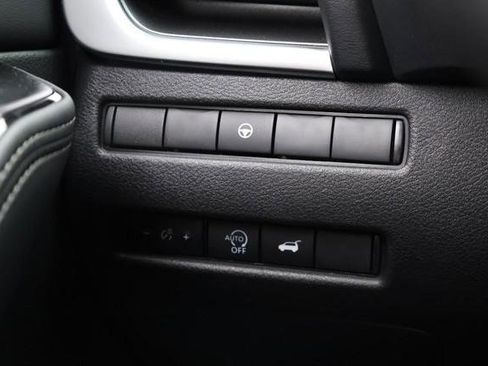 New 2026 Nissan Rogue SV AWD/4WD image 18