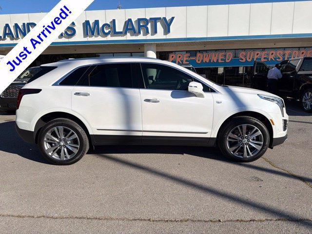 Used 2026 Cadillac XT5 Premium Luxury w/ LPO, Floor Liner Package FWD image 3