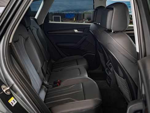 Certified 2025 Audi Q5 2.0T Premium Plus w/ Premium Plus Package image 36