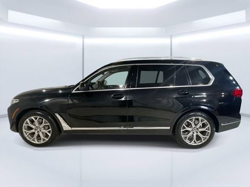 Used 2022 BMW X7 xDrive40i w/ Premium Package image 2
