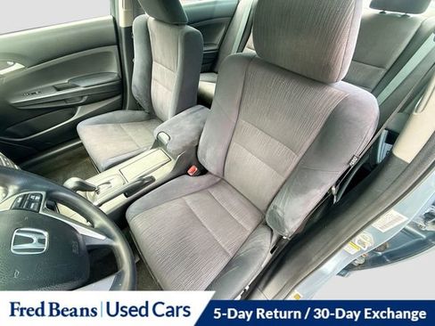 Used 2011 Honda Accord LX-P image 18