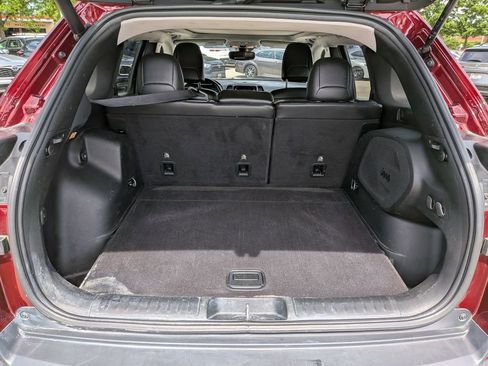 Used 2019 Jeep Cherokee Limited w/ Technology Group AWD/4WD image 26