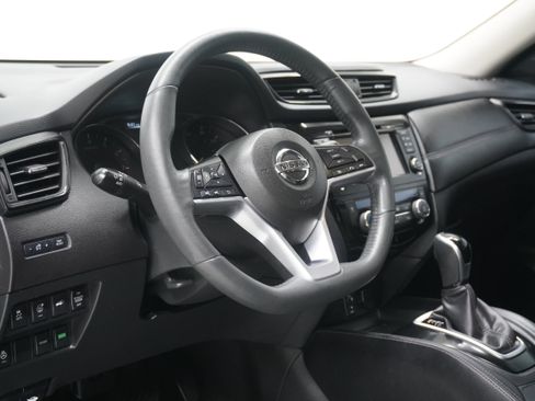 Used 2017 Nissan Rogue SL w/ SL Premium Package FWD image 8