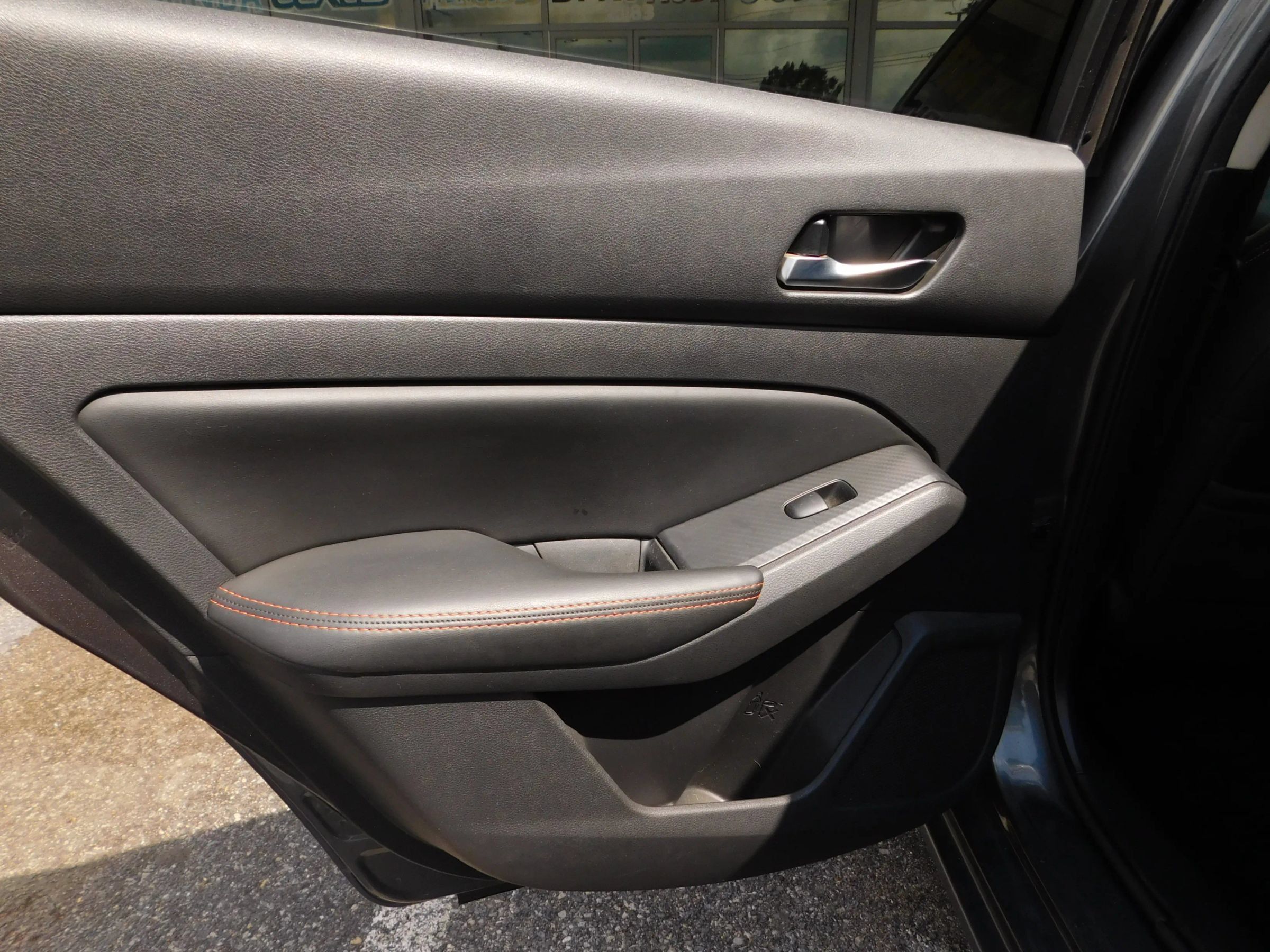 Used 2021 Nissan Altima 2.5 SR FWD image 10
