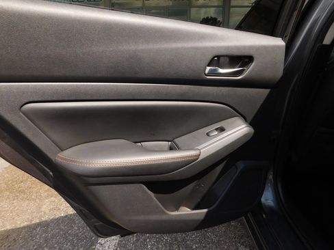 Used 2021 Nissan Altima 2.5 SR FWD image 10
